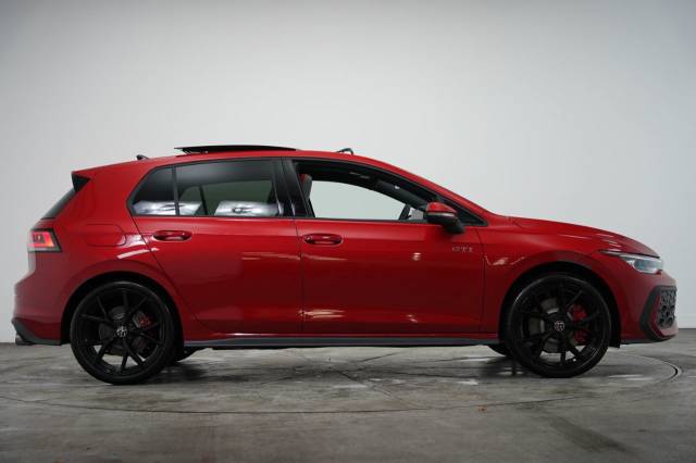 2026 Volkswagen Golf 2.0 GTI  7-Speed DSG 5 Door