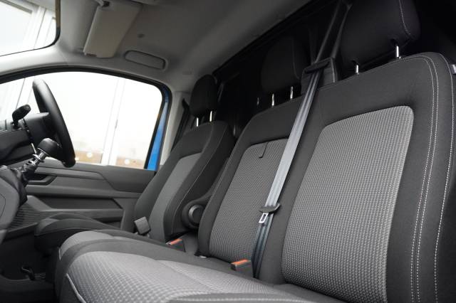 2025 Volkswagen Transporter T28 TDI 150 Van Commerce Pro SWB