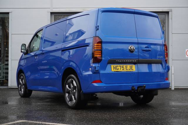 2025 Volkswagen Transporter T28 TDI 150 Van Commerce Pro SWB