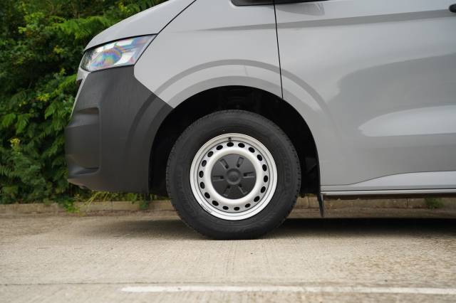 2025 Volkswagen Transporter 2.0 T32 TDI 150 Van Commerce LWB