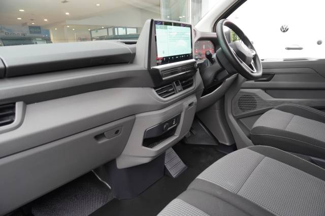 2026 Volkswagen Transporter 2.0 T30 TDI 150 Van Commerce Pro SWB