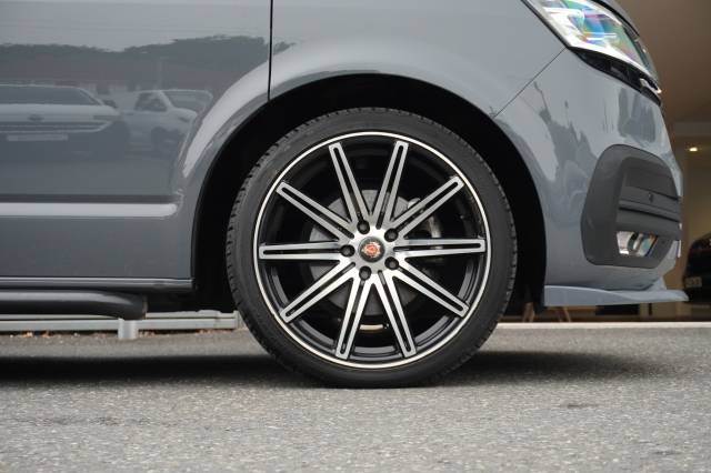 2021 Volkswagen Transporter 2.0 T30 TDI 150 Kombi Van Highline SWB