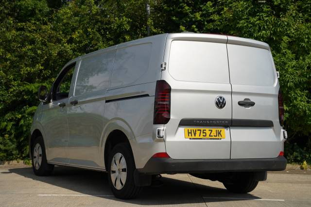 Volkswagen Transporter 2.0 T32 TDI 150 Van Commerce Plus SWB
