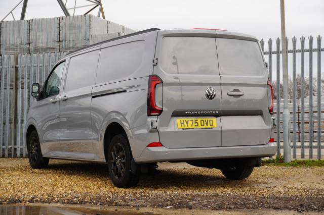 2025 Volkswagen Transporter 2.0 T32 TDI 150 Van Commerce Pro LWB