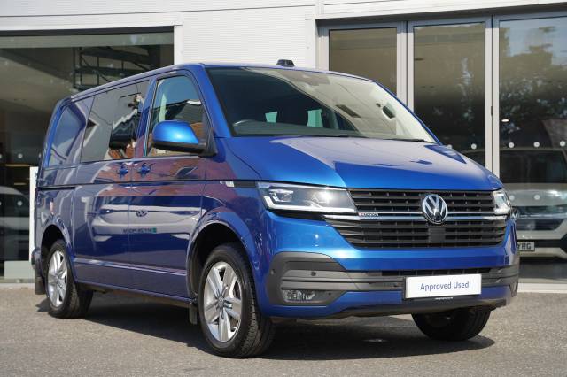 Volkswagen Transporter 2.0 T32 BiTDI 204 Kombi Van 4MOTION DSG Highline SWB Window Van Diesel Ravenna Blue