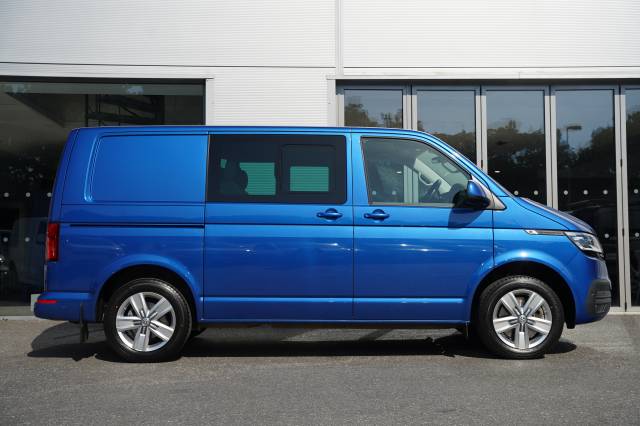 2022 Volkswagen Transporter 2.0 T32 BiTDI 204 Kombi Van 4MOTION DSG Highline SWB