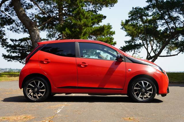 Toyota Aygo 1.0 VVT-i TSS X-Trend