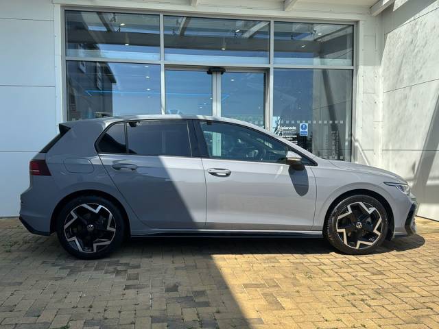 2024 Volkswagen Golf 1.5 TSI 150 R-Line