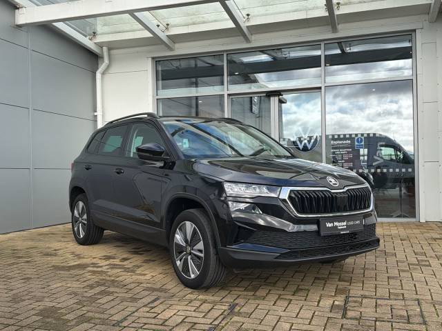 Skoda Karoq 2.0 TDI SE Drive Estate Diesel Black Magic Pearl Effect