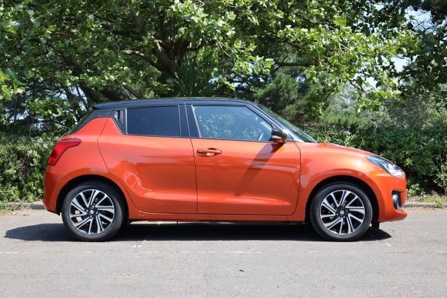 2020 Suzuki Swift 1.2 Dualjet 83 12V Hybrid SZ5