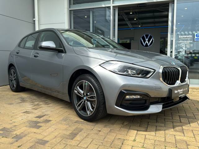 BMW 1 Series 1.5 118i 136 Step Live Cockpit Pro Sport Hatchback Petrol Skyscraper grey