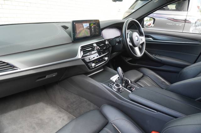 BMW 5 Series 3.0 530d xDrive MHT M Sport