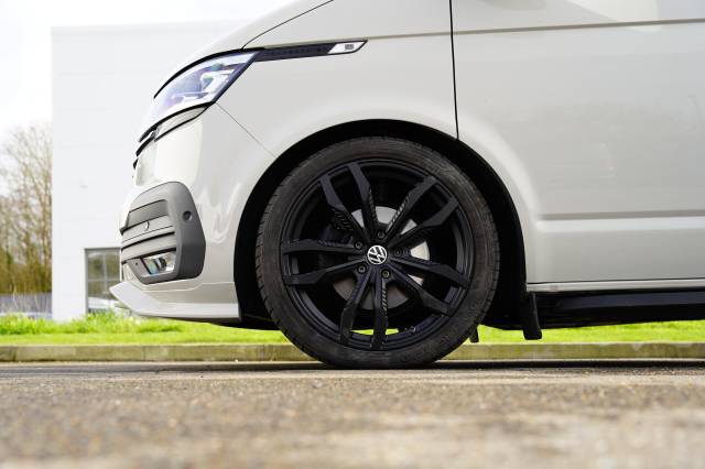 2024 Volkswagen Transporter 2.0 T30 TDI 150 Kombi Van DSG Highline SWB