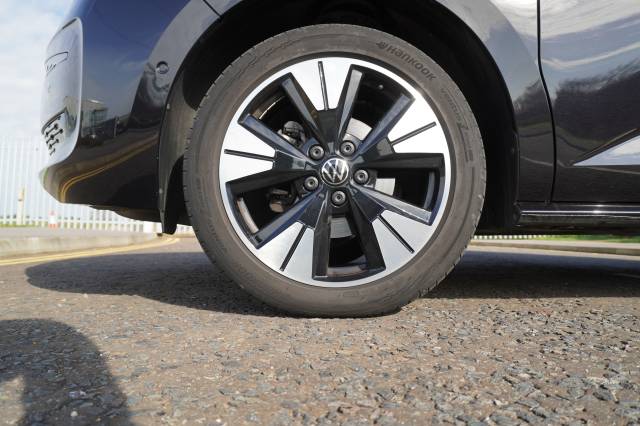 2025 Volkswagen Multivan 2.0 TDI LWB DSG Style