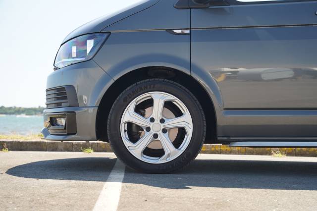 2018 Volkswagen Transporter 2.0 T30 TDI BMT 150 Kombi Van Highline SWB