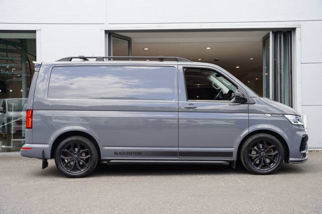 2022 Volkswagen Transporter T32 Sportline Black Edition SWB 204 PS 2.0 TDI 7sp DSG
