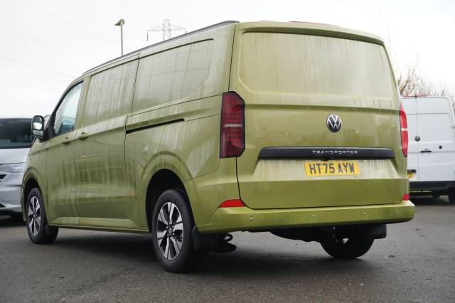Volkswagen Transporter 2.0 T32 TDI 150 Van Commerce Plus LWB