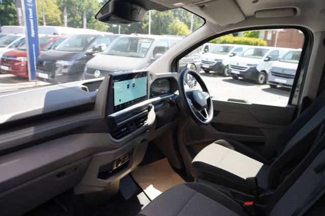 Volkswagen Transporter 2.0 T30 TDI 150 Van Commerce Pro SWB