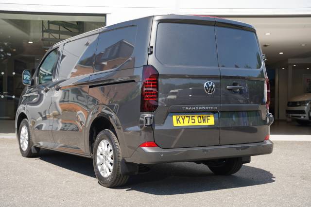 Volkswagen Transporter 2.0 T30 TDI 150 Van Commerce Pro SWB