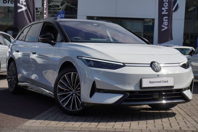 Volkswagen Id.7 86kWh Match Pro S Plus Estate Electric Glacier White Metallic Black