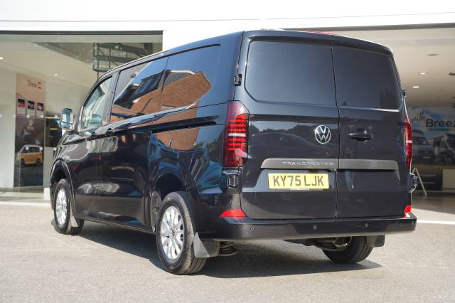 2025 Volkswagen Transporter 2.0 T28 TDI 110 Van 5 Plus Commerce Pro SWB