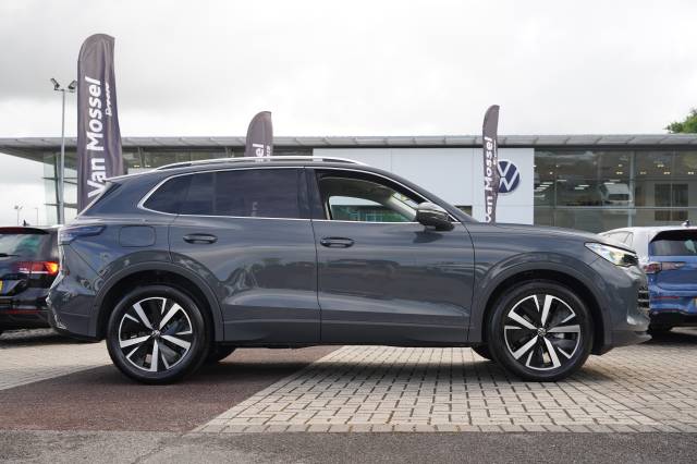 Volkswagen Tiguan 1.5 eTSI 150 DSG Elegance Estate Petrol Dolphin Grey