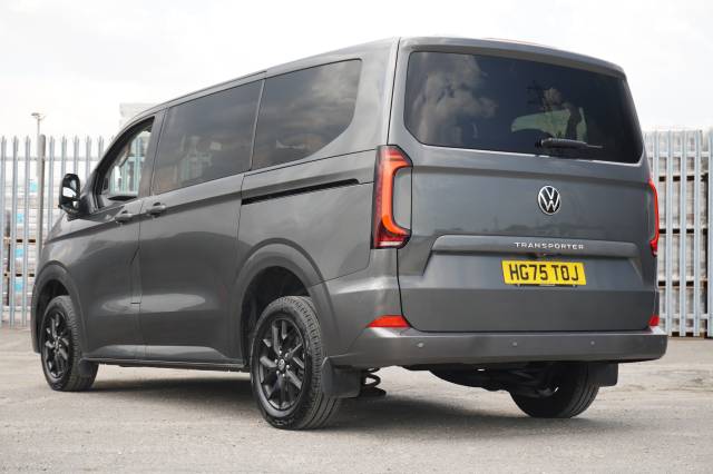 2025 Volkswagen Transporter Shuttle 2.0 T32 TDI 150PS Minibus Style SWB