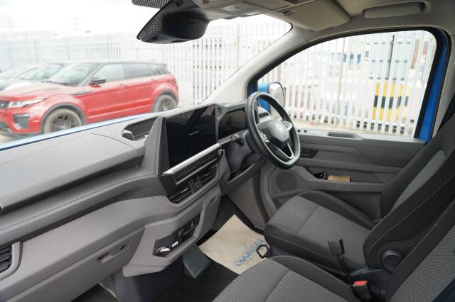 Volkswagen Transporter 2.0 T30 TDI 150 Van 5 Plus Commerce Pro LWB