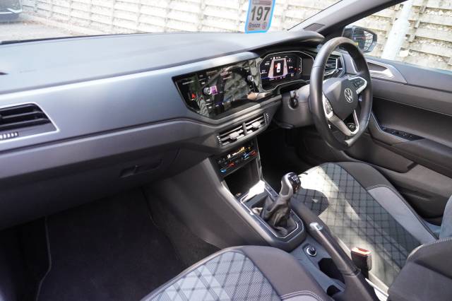 2025 Volkswagen Polo 1.0 TSI R-Line
