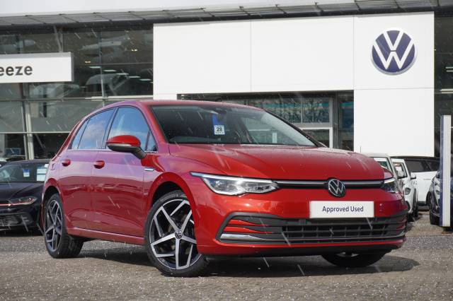 Volkswagen Golf 2.0 TDI 150 DSG Style Hatchback Diesel Kings Red Premium