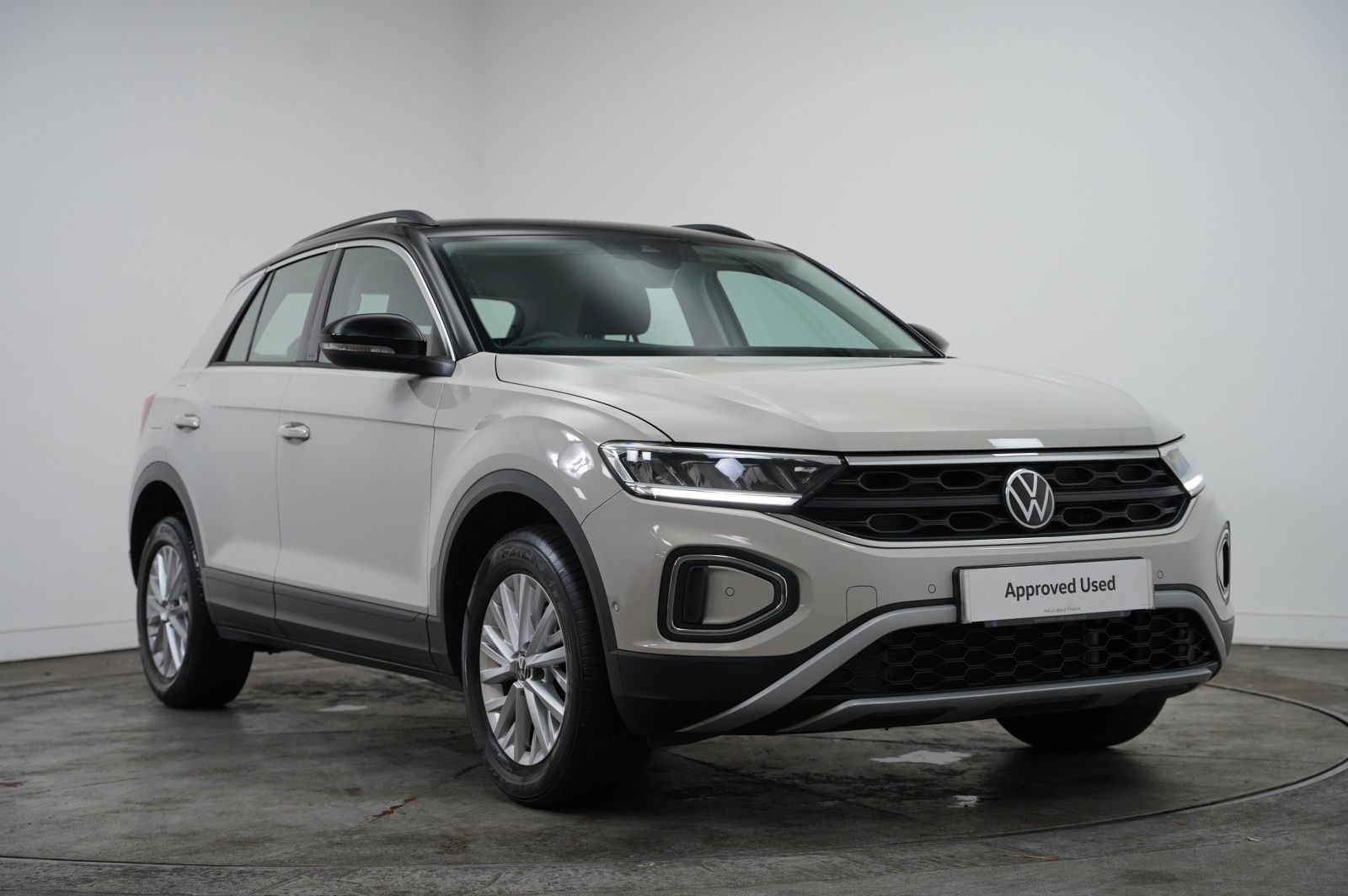 2023 Volkswagen T-Roc