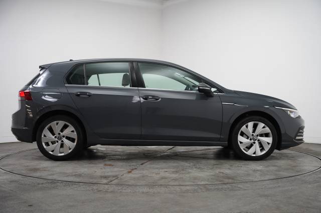2023 Volkswagen Golf 1.5 eTSI 150 DSG Style