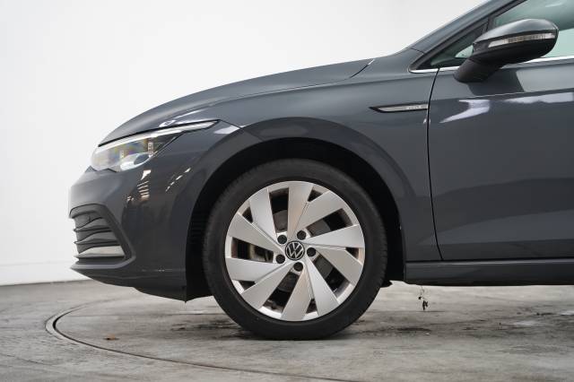 2023 Volkswagen Golf 1.5 eTSI 150 DSG Style