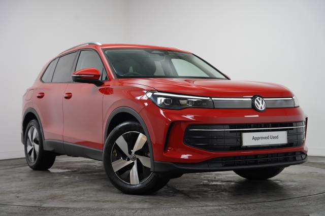 Volkswagen Tiguan 1.5 eTSI 150 DSG Match Estate Petrol Persimmon Red