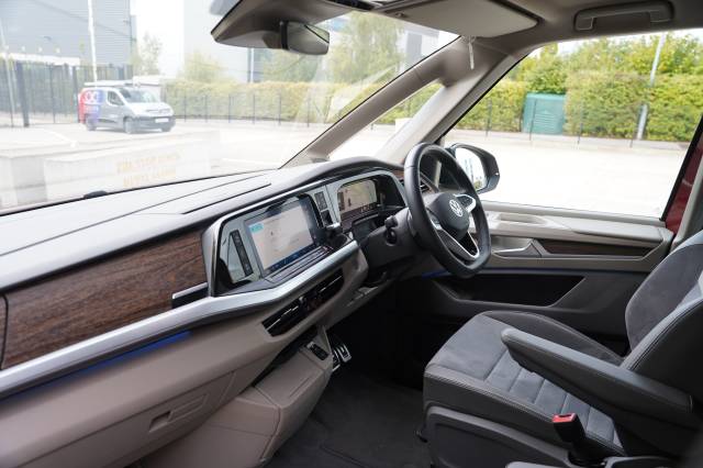 Volkswagen Multivan 2.0 TDI DSG Style SWB