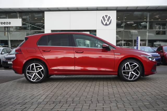 2024 Volkswagen Golf 2.0 TDI 150 DSG Style