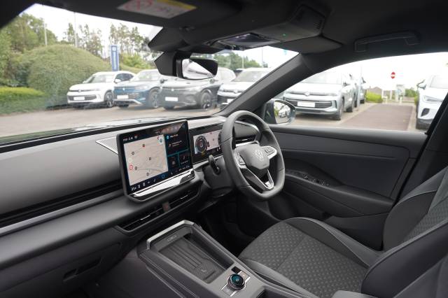 Volkswagen T-Roc 1.5 eTSI 150 DSG R-Line