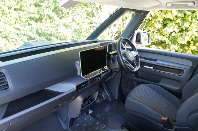 2025 Volkswagen Id. Buzz 79kWh Commerce Plus SWB
