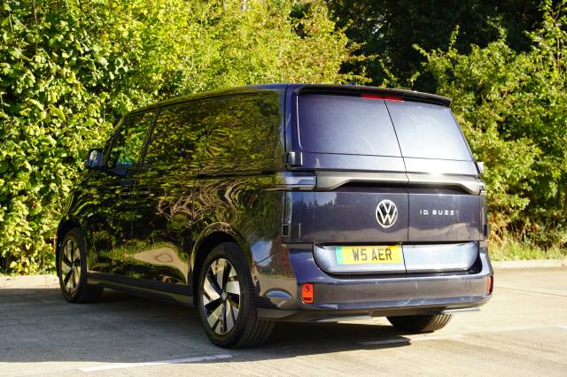2025 Volkswagen Id. Buzz 79kWh Commerce Plus SWB