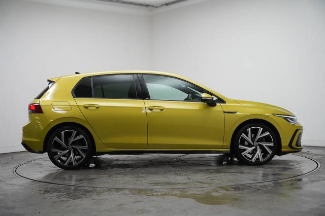 2024 Volkswagen Golf 1.5 eTSI 150 DSG R-Line
