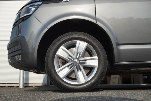 2023 Volkswagen Transporter 2.0 T32 TDI 150 Kombi Van DSG Highline SWB