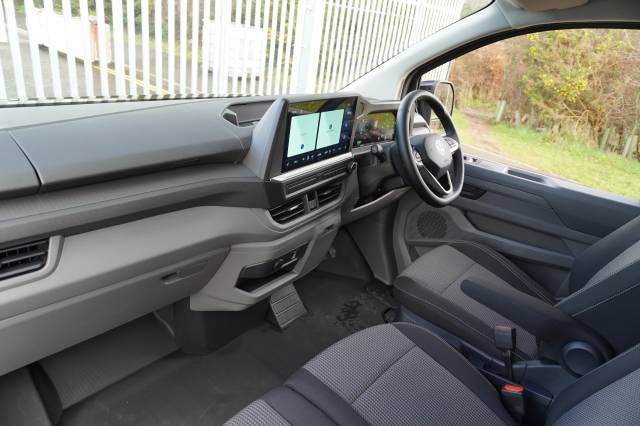 2025 Volkswagen Transporter 0.1 T34 65kWh Van Commerce Plus LWB