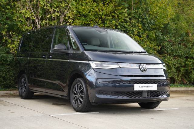 Volkswagen Multivan 2.0 TDI LWB DSG Style MPV Diesel Starlight Blue