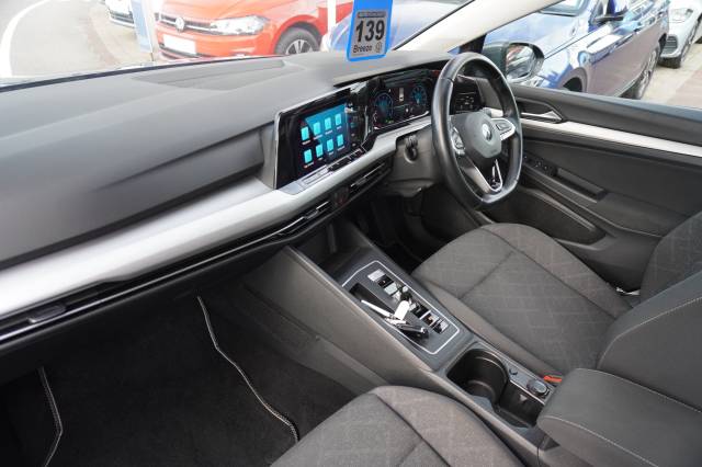 2021 Volkswagen Golf 1.5 eTSI 150 DSG Life