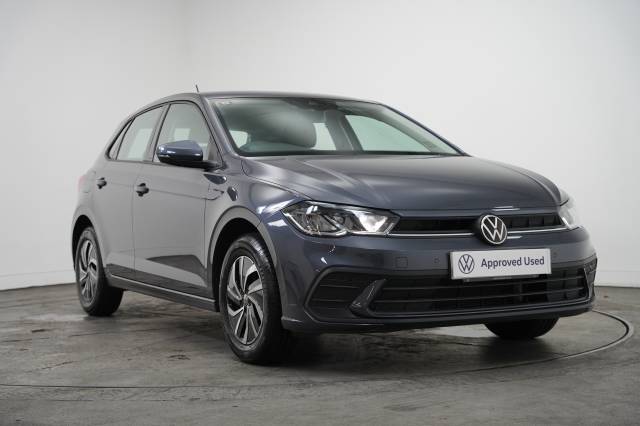 Volkswagen Polo 1.0 Polo Life 80PS 5-speed Manual Life Hatchback Petrol Smokey Grey