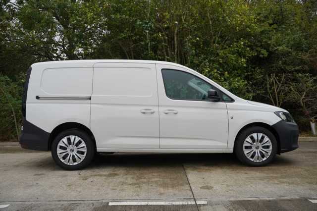 2025 Volkswagen Caddy Maxi 1.5 C20 eHybrid 150 Van DSG Bus/Assist Commerce
