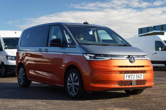Volkswagen Multivan 1.4 TSI eHybrid DSG Energetic MPV Hybrid Mono Silver / Energetic Orange