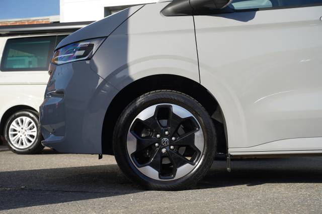 Volkswagen Transporter 2.0 T30 TDI 150 Kombi Van Commerce Pro SWB