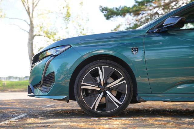 Peugeot 308 1.2 PureTech EAT8 GT