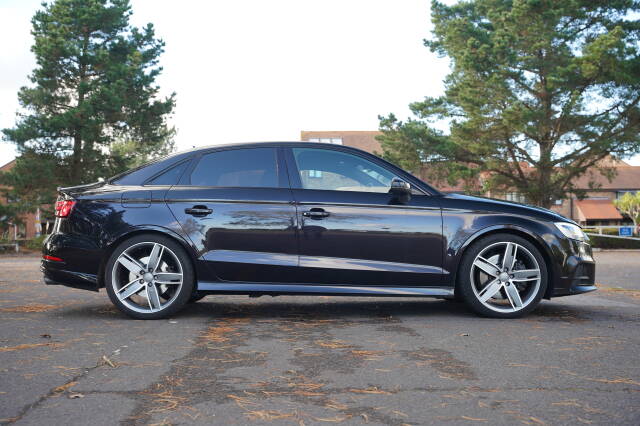 Audi A3 2.0 S3 TFSI Quattro Black Edition S Tronic S3 Black Edition